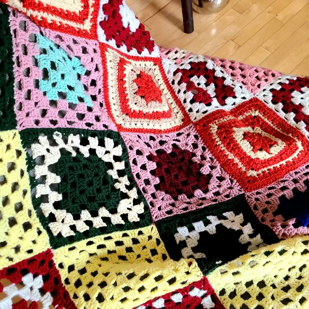 Granny square multicolored throw blanket Afghan. - Picture 8 of 11